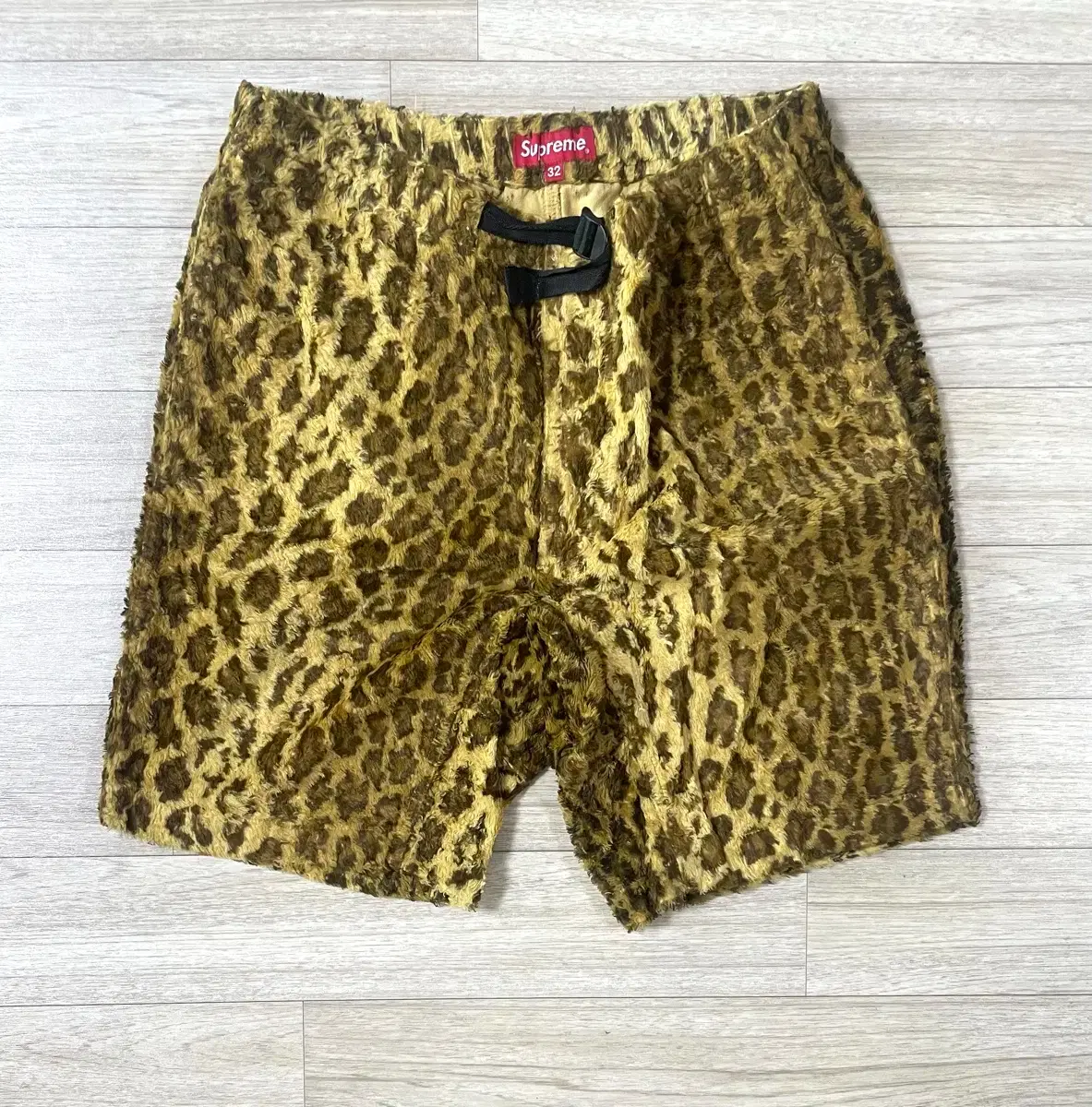 Supreme Fur Belted Short Leopard レオパード